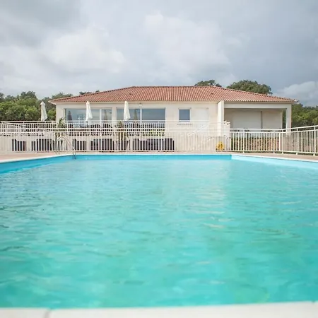 Сasa de vacaciones Mini Agréable Dans Résidence De Tourisme 3*
